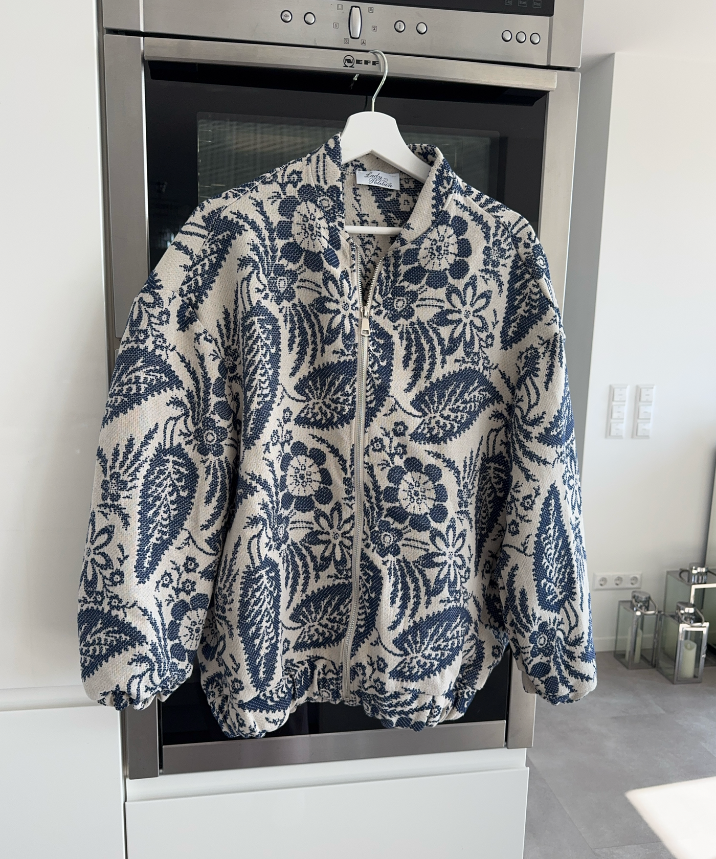 Jacke Flower Dunkelblau Ladypolitan ♡