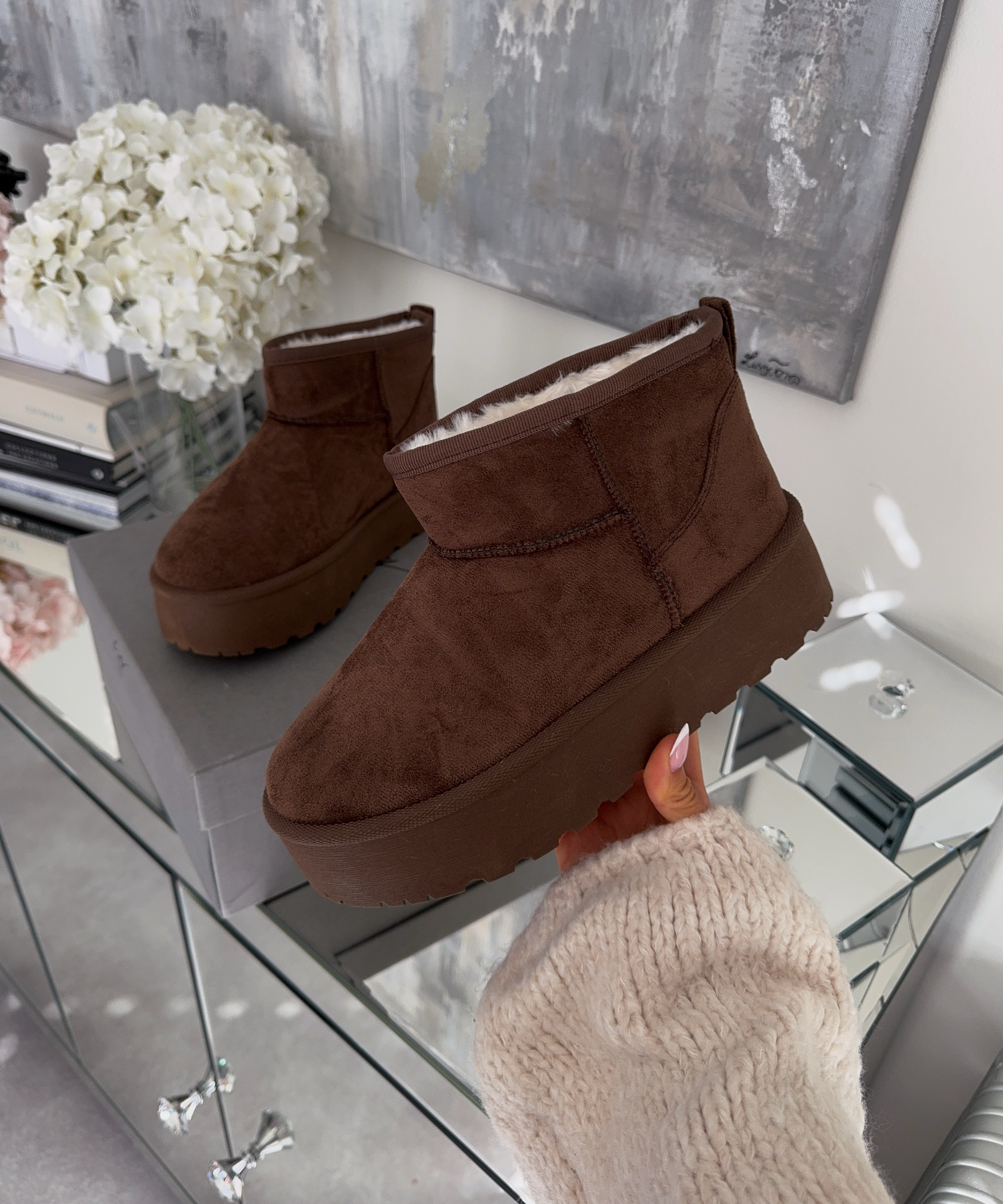 Lined platform boots dark brown