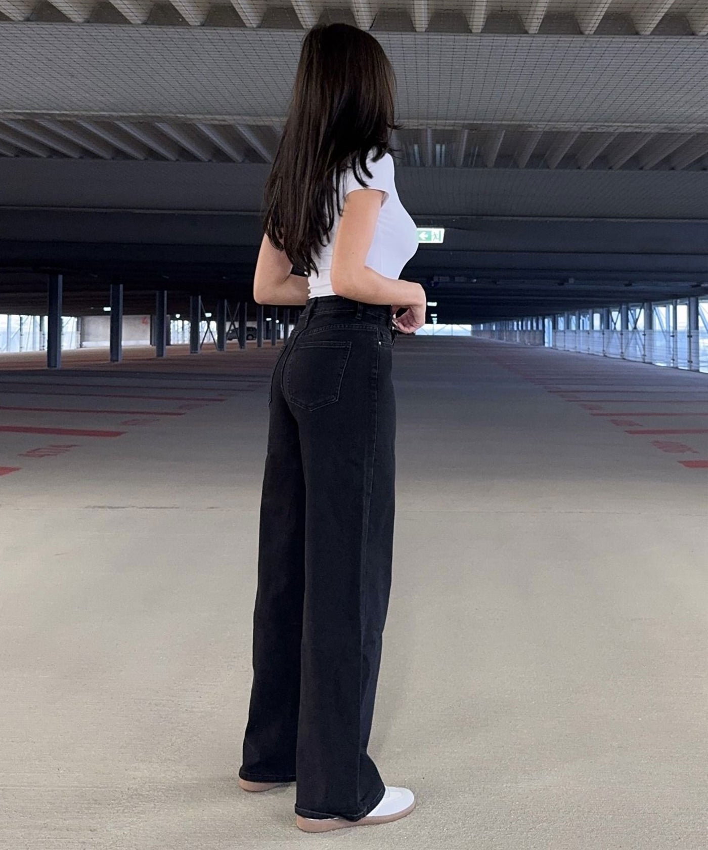 Stretch Straight Leg Jeans Galia Schwarz Ladypolitan ♡