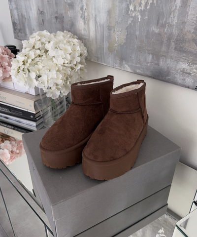 Lined platform boots dark brown