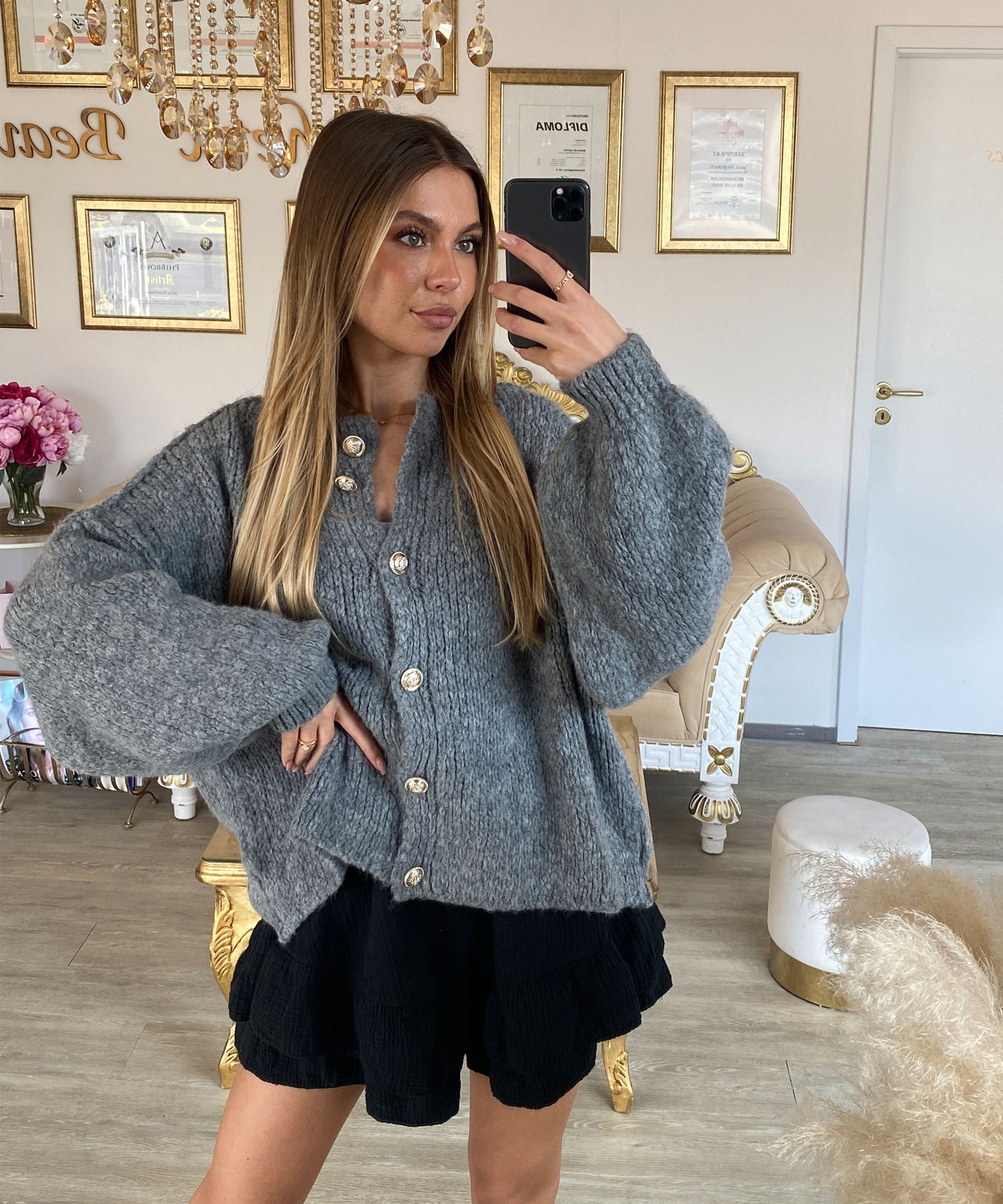 Oversize Strickjacke Jalsien Dunkelgrau Ladypolitan ♡