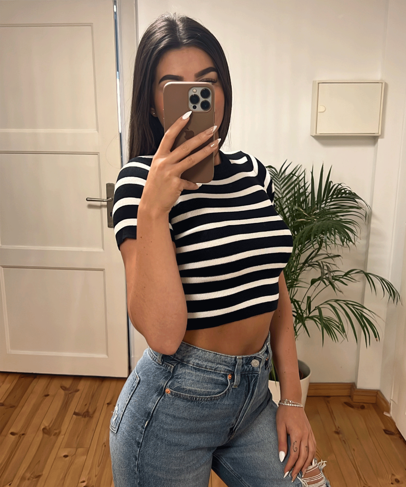 Crop T-Shirt Maite Schwarz  Ladypolitan ♡   