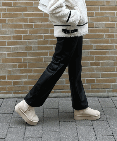 Gefütterte Plateau Boots Nina Beige  Ladypolitan ♡   