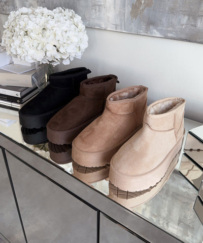 Gefütterte Plateau Boots Nina Camel  Ladypolitan ♡   