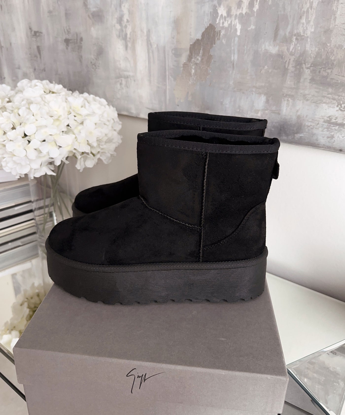 Gefütterte Plateau Boots Railey Hoch Schwarz  Ladypolitan ♡   