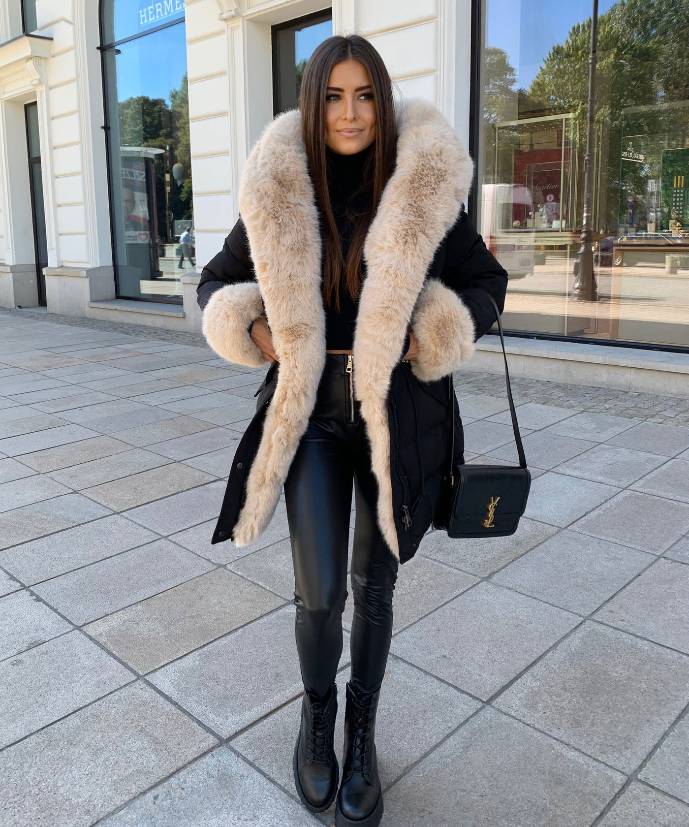Jacke Aria Schwarz Beige  Ladypolitan ♡   