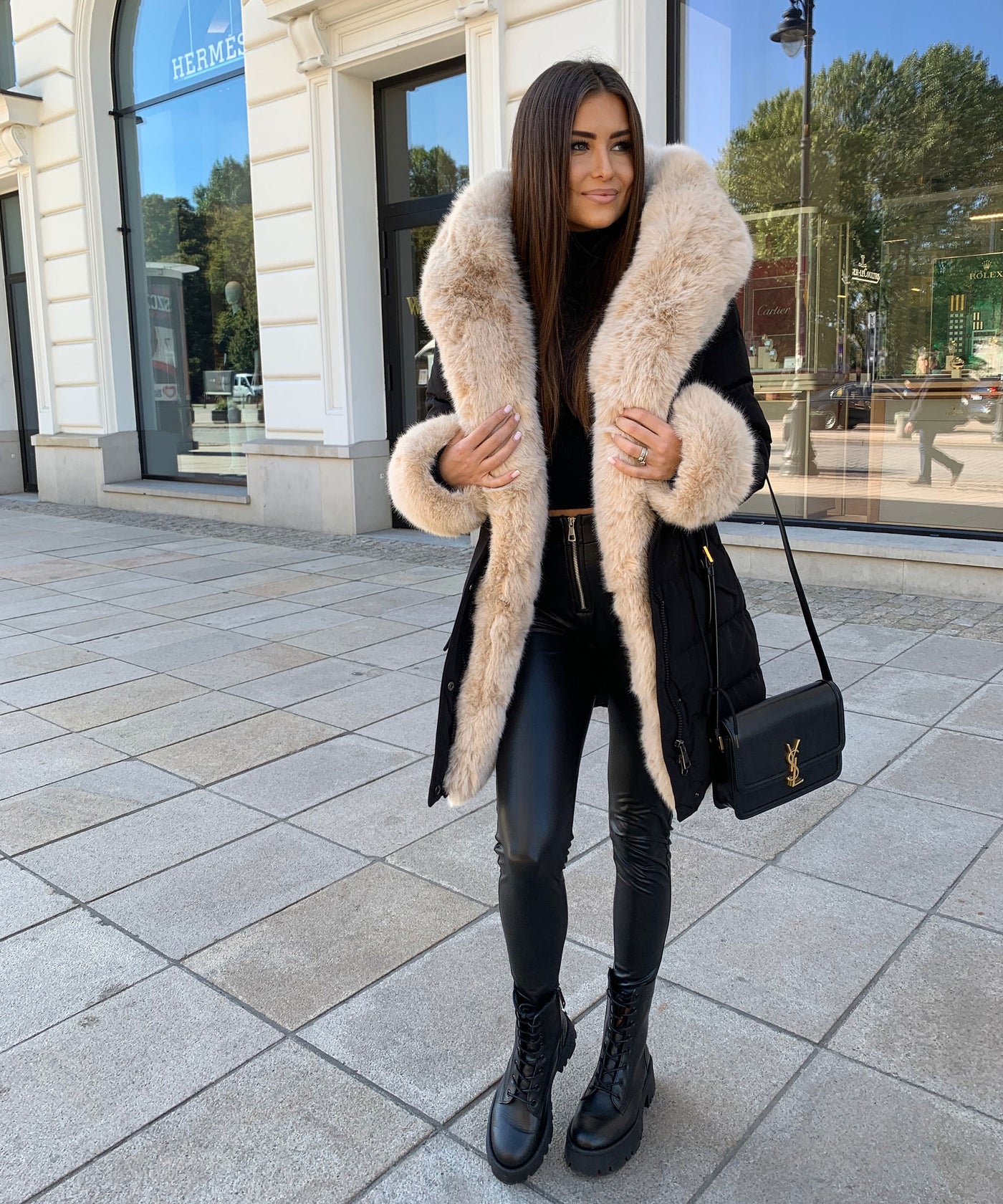Jacke Aria Schwarz Beige  Ladypolitan ♡   