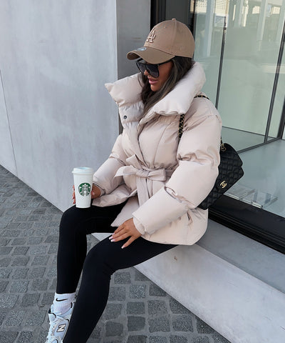 Jacke Kyleih Kurz Beige  Ladypolitan - Fashion Onlineshop für Damen   