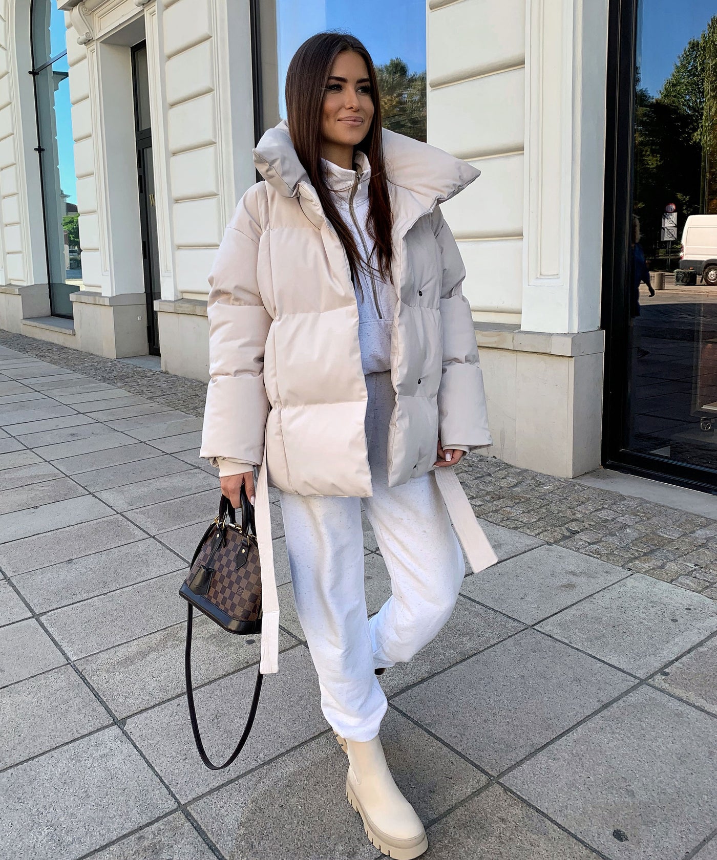 Jacke Kyleih Kurz Beige  Ladypolitan - Fashion Onlineshop für Damen   