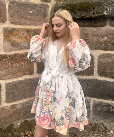Kleid Loua Vintage Weiß Ladypolitan ♡