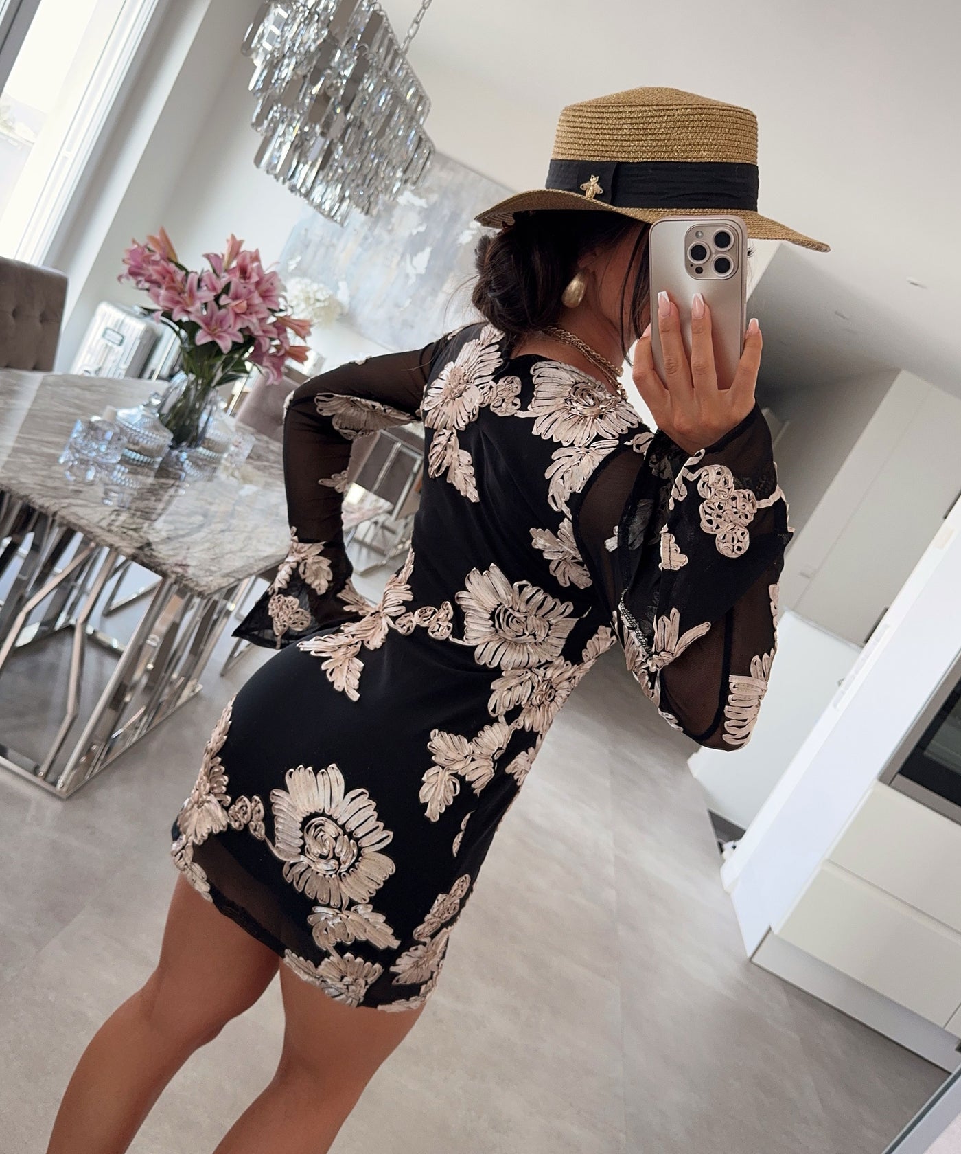 Kleid Raila Blume Schwarz Ladypolitan ♡