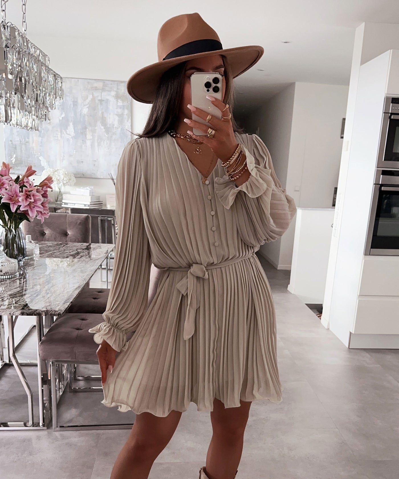 Kleid Ruth Beige  Ladypolitan - Fashion Onlineshop für Damen   