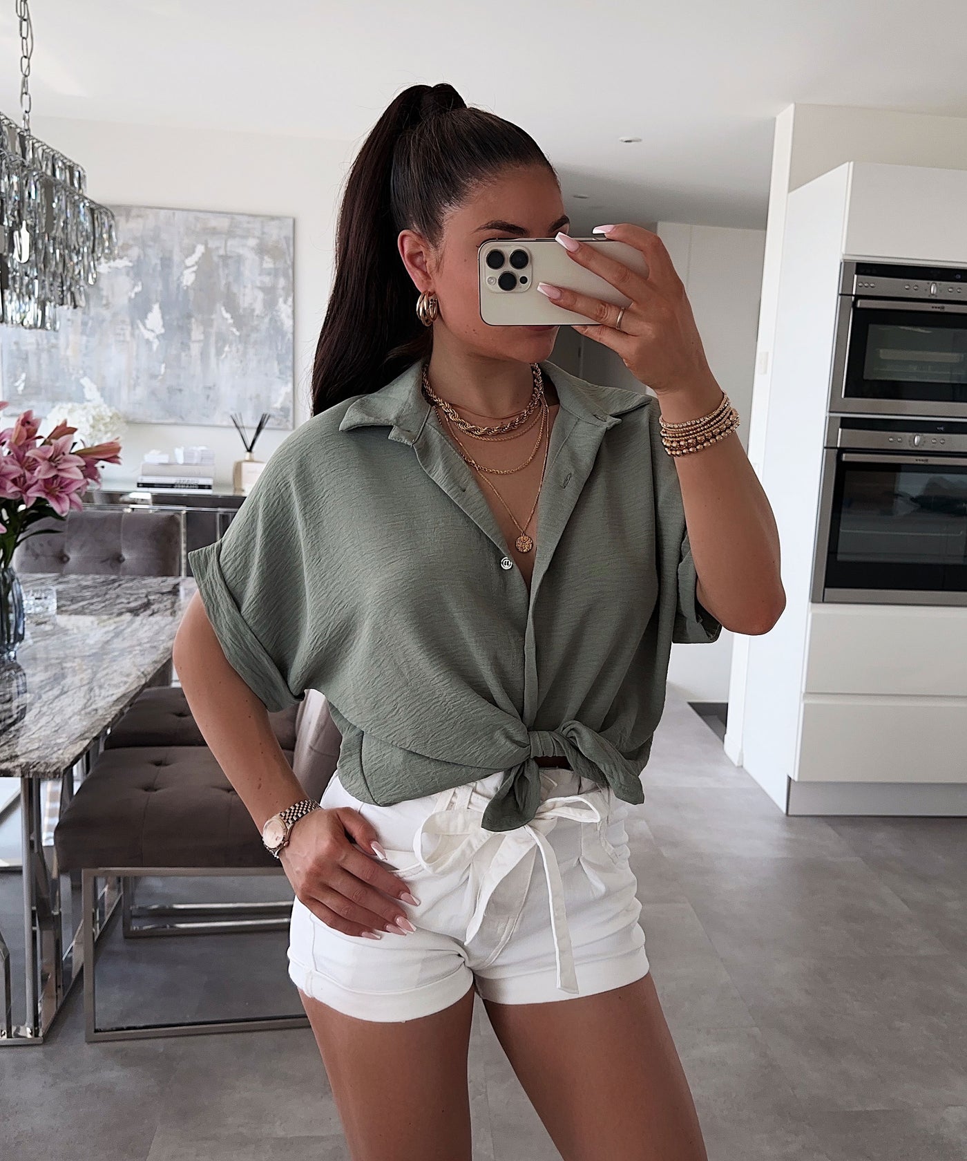 Knoten T-Shirt Melia Khaki  Ladypolitan ♡   