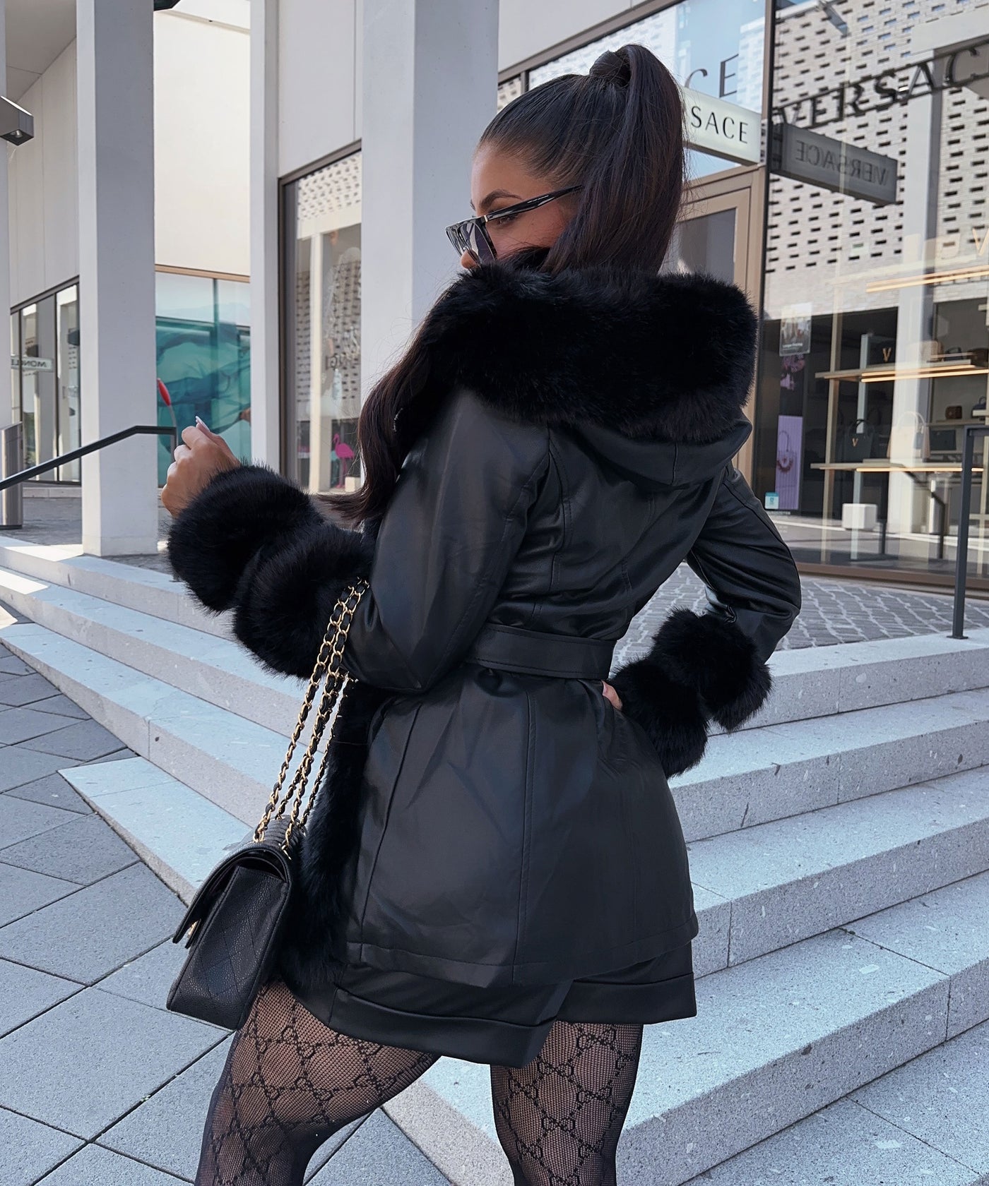 Kunstpelzjacke Opra Schwarz  Ladypolitan ♡   
