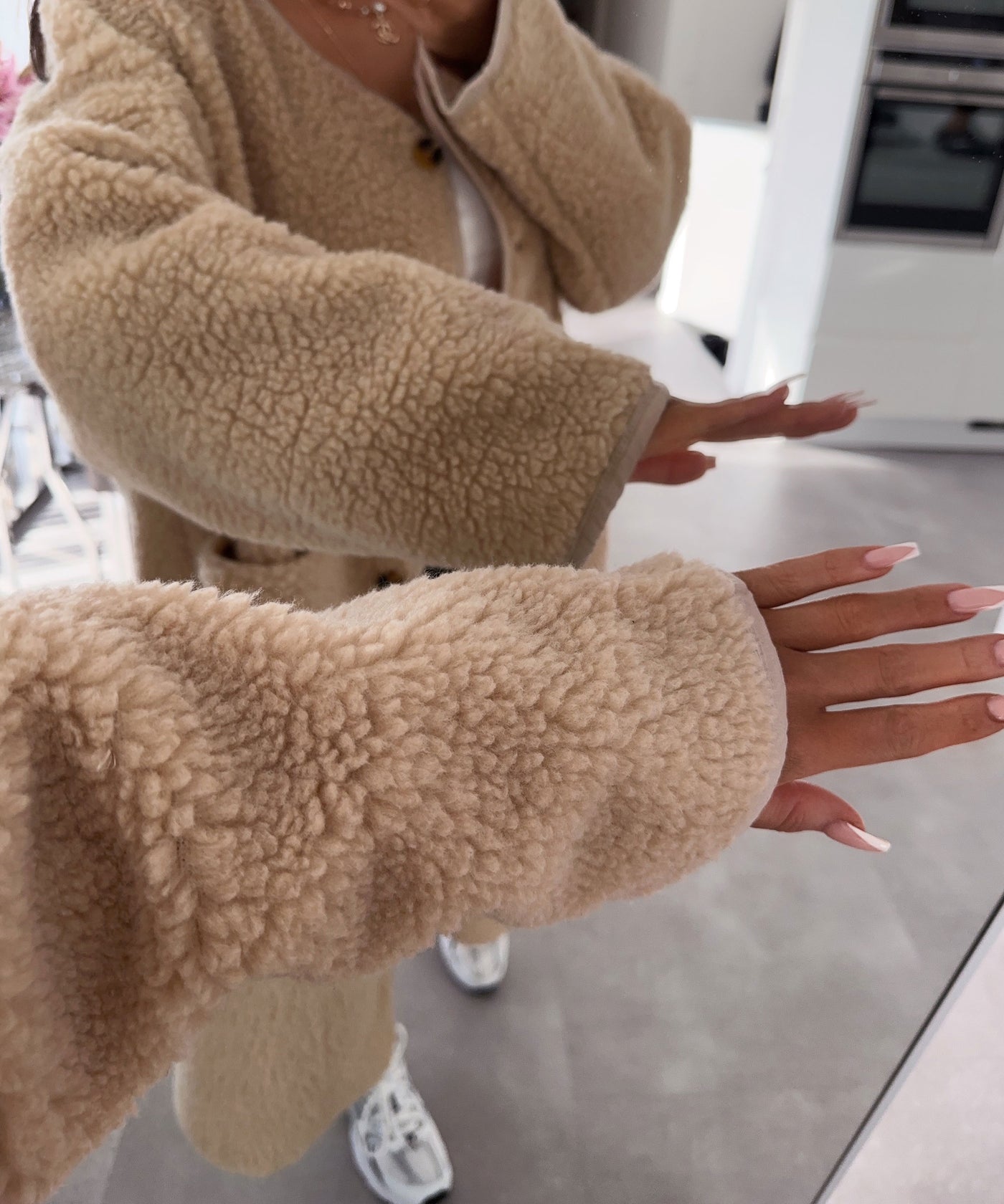 Lange Teddyjacke Ayana Braun  Ladypolitan ♡   