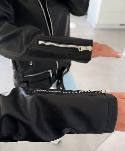 Lederjacke Valea Schwarz  Ladypolitan ♡   