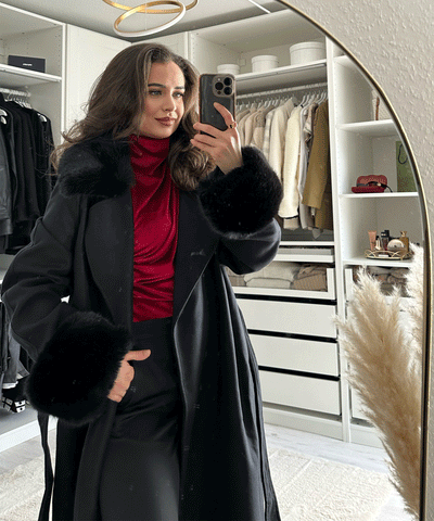 Mantel Jolie mit Felldetails Schwarz  Ladypolitan ♡   