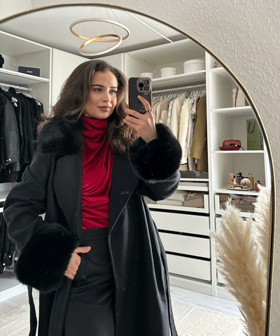 Mantel Jolie mit Felldetails Schwarz  Ladypolitan ♡   