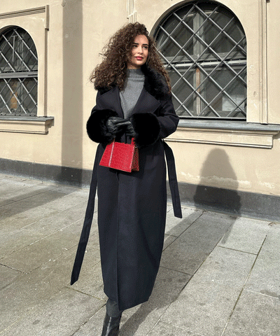 Mantel Jolie mit Felldetails Schwarz  Ladypolitan ♡   