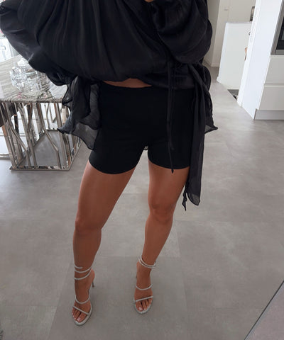 Mini Kleid Laisa Schwarz Ladypolitan ♡