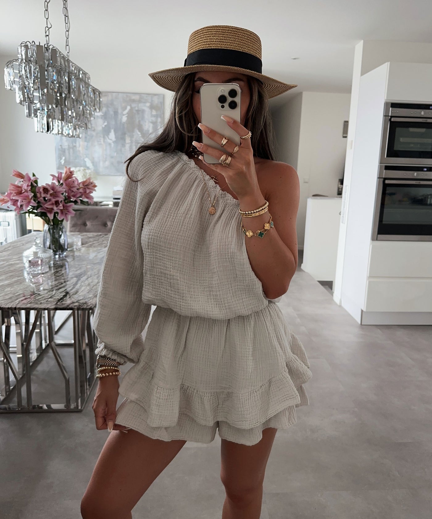 Musselin Jumpsuit Juan One Shoulder Beige  Ladypolitan ♡   