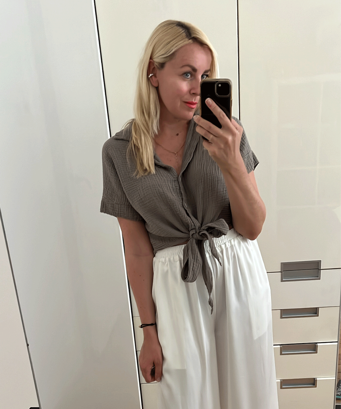 Musselin T-Shirt Knoten Taupe  Ladypolitan ♡   