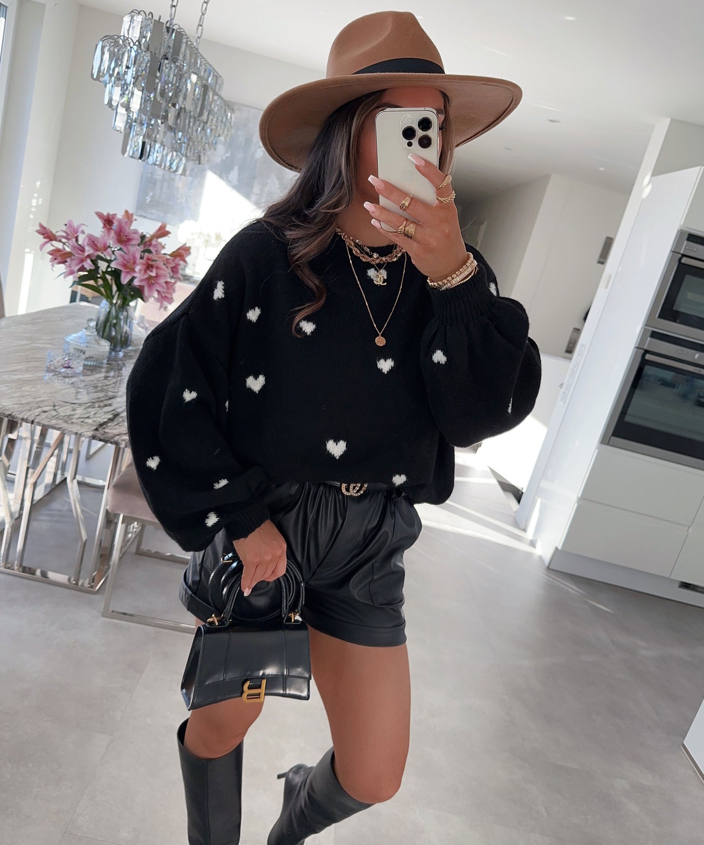 Oversize Pullover Joslin Schwarz  Ladypolitan ♡   