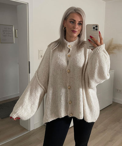 Oversize Strickjacke Jalsien Beige  Ladypolitan ♡   