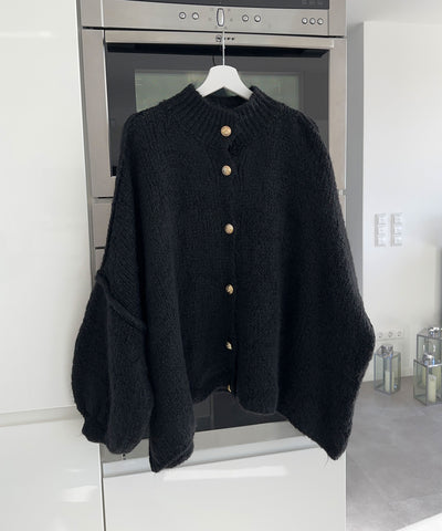 Oversize Strickjacke Jalsien Schwarz  Ladypolitan ♡   