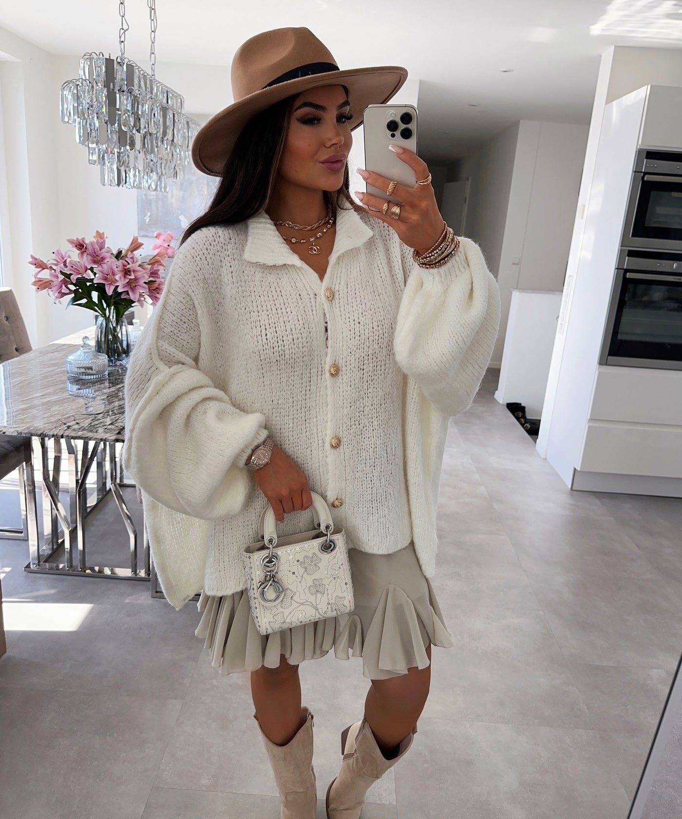 Oversize Strickjacke Jalsien Weiß  Ladypolitan ♡   