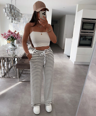 Stoffhose Malika Weiß  Ladypolitan ♡   