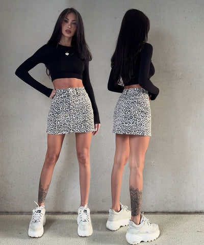 Stretch Rock Sunila Leo Ladypolitan ♡