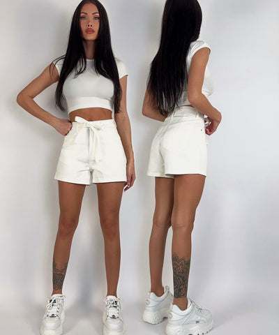 Stretch Shorts Rinara Weiß Ladypolitan ♡