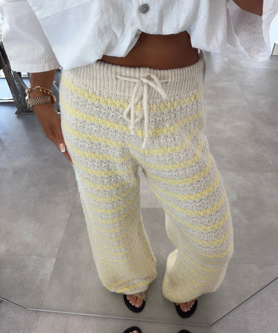 Strickhose Lilya Streifen Gelb Ladypolitan ♡