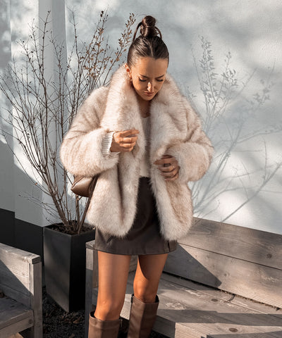 Felljacke Anastasia Weiß