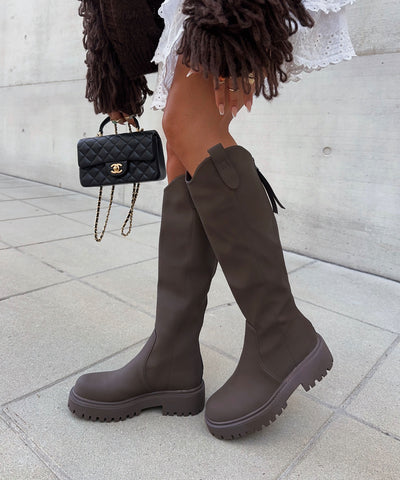 Stiefel Larifa Mattbraun Ladypolitan ♡