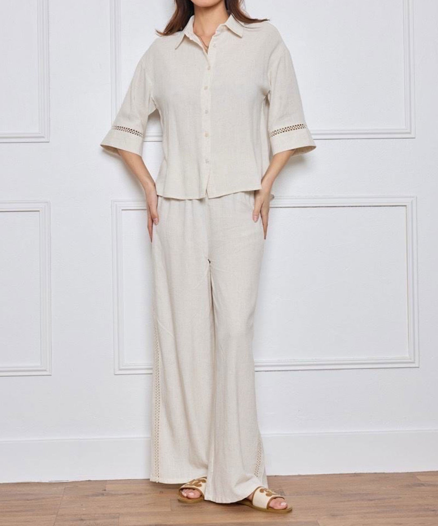 Leinenbluse mit Spitze Beige Ladypolitan ♡