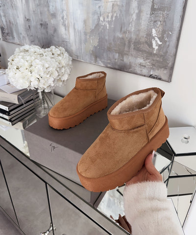 Gefütterte Plateau Boots Nina Chestnut  Ladypolitan ♡   