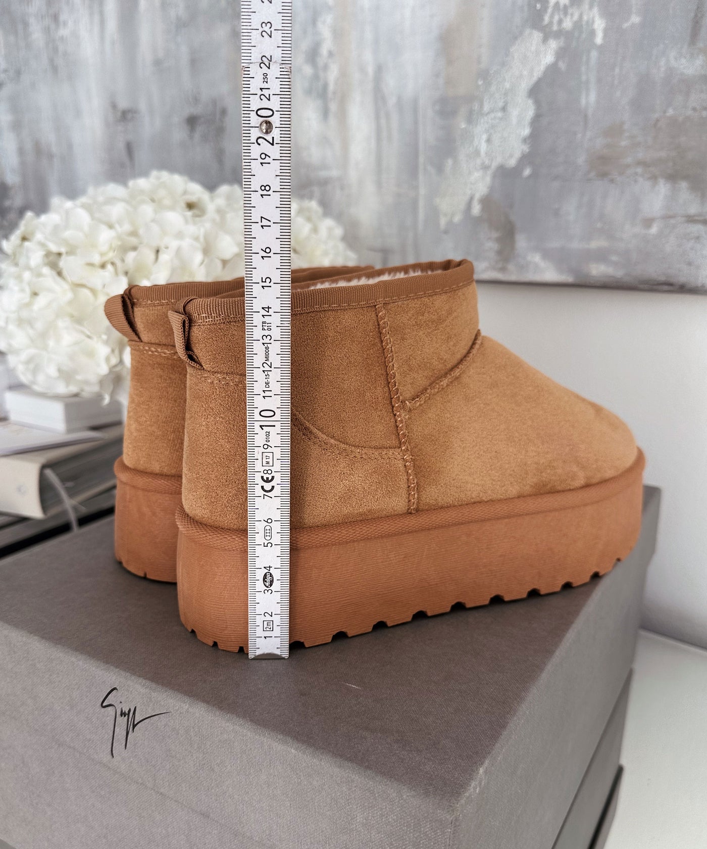 Gefütterte Plateau Boots Nina Chestnut  Ladypolitan ♡   