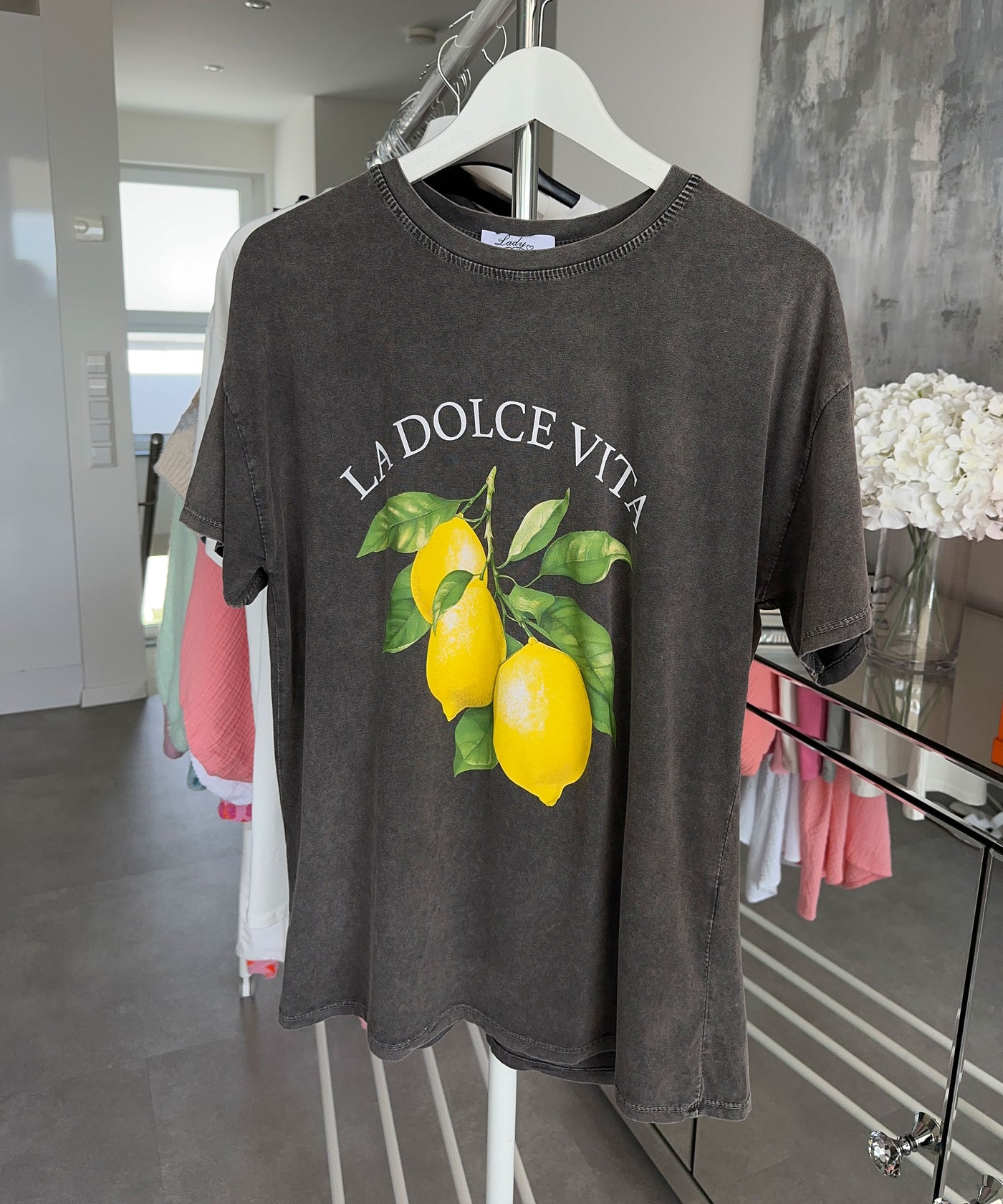 Print Oversize T-Shirt Vita Grau  Ladypolitan ♡   