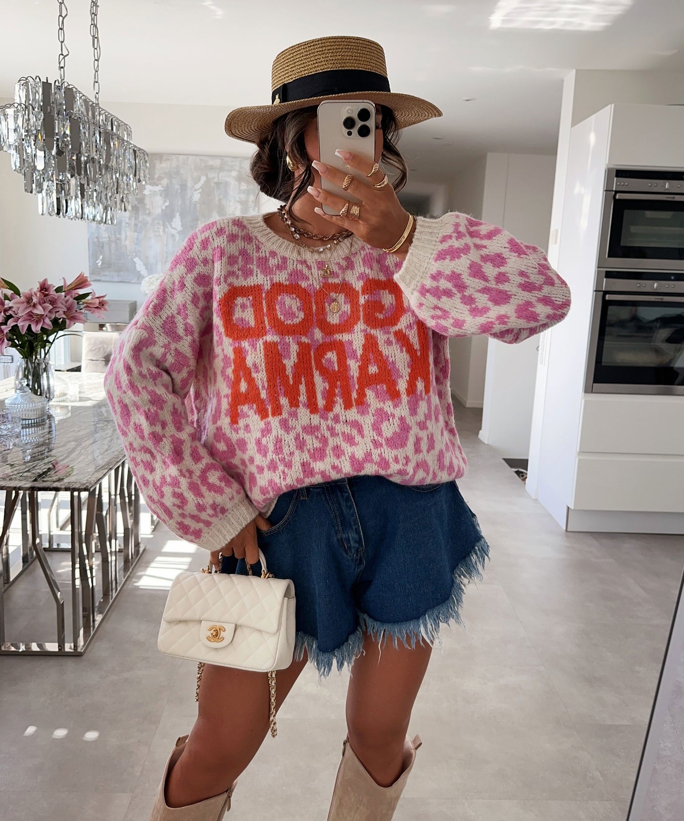 Pullover Good Karma Leo Rosa Weiß  Ladypolitan ♡   