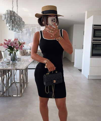 Kleid Trove Schwarz Ladypolitan ♡