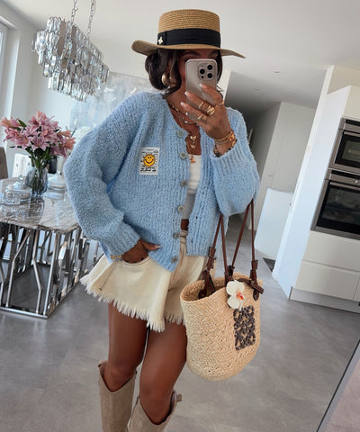 Boucle Cardigan Lalya Hellblau Ladypolitan ♡