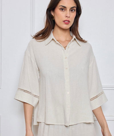 Leinenbluse mit Spitze Beige Ladypolitan ♡