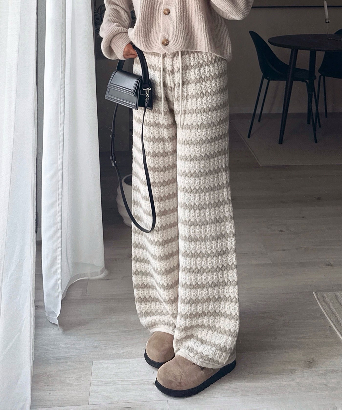Strickhose Lilya Streifen Taupe Ladypolitan ♡