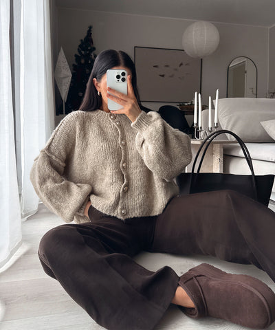 Oversize Strickjacke Jalsi Kurz Taupe