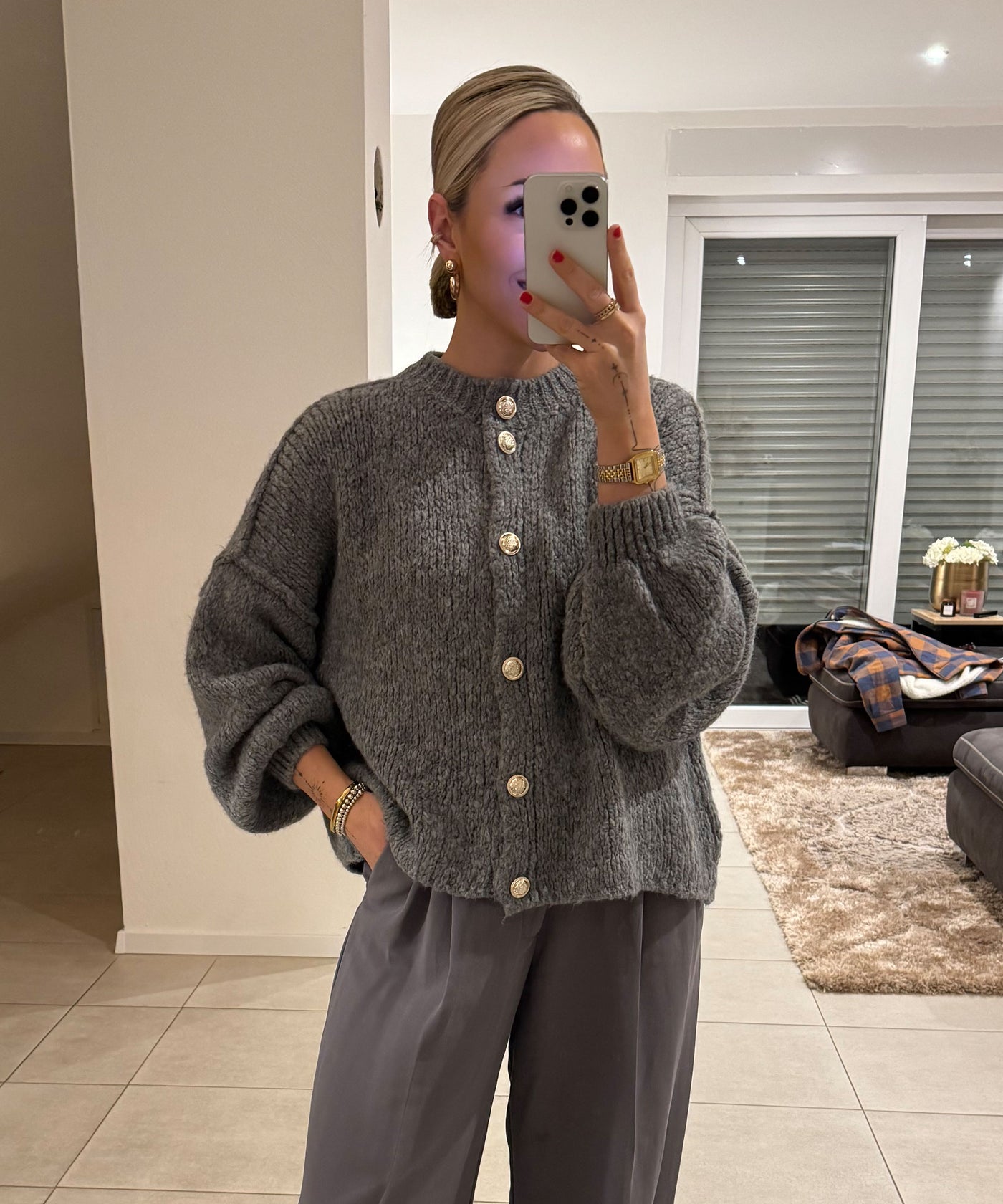 Oversize Strickjacke Jalsi Kurz Dunkelgrau Ladypolitan ♡
