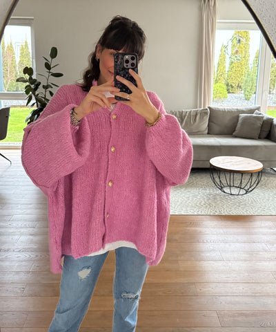 Oversize Strickjacke Jalsien Fuchsia Pink Ladypolitan ♡