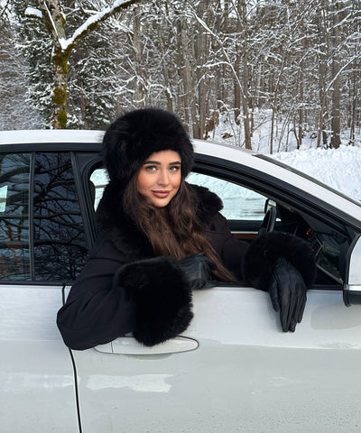 Jolie coat with fur details black