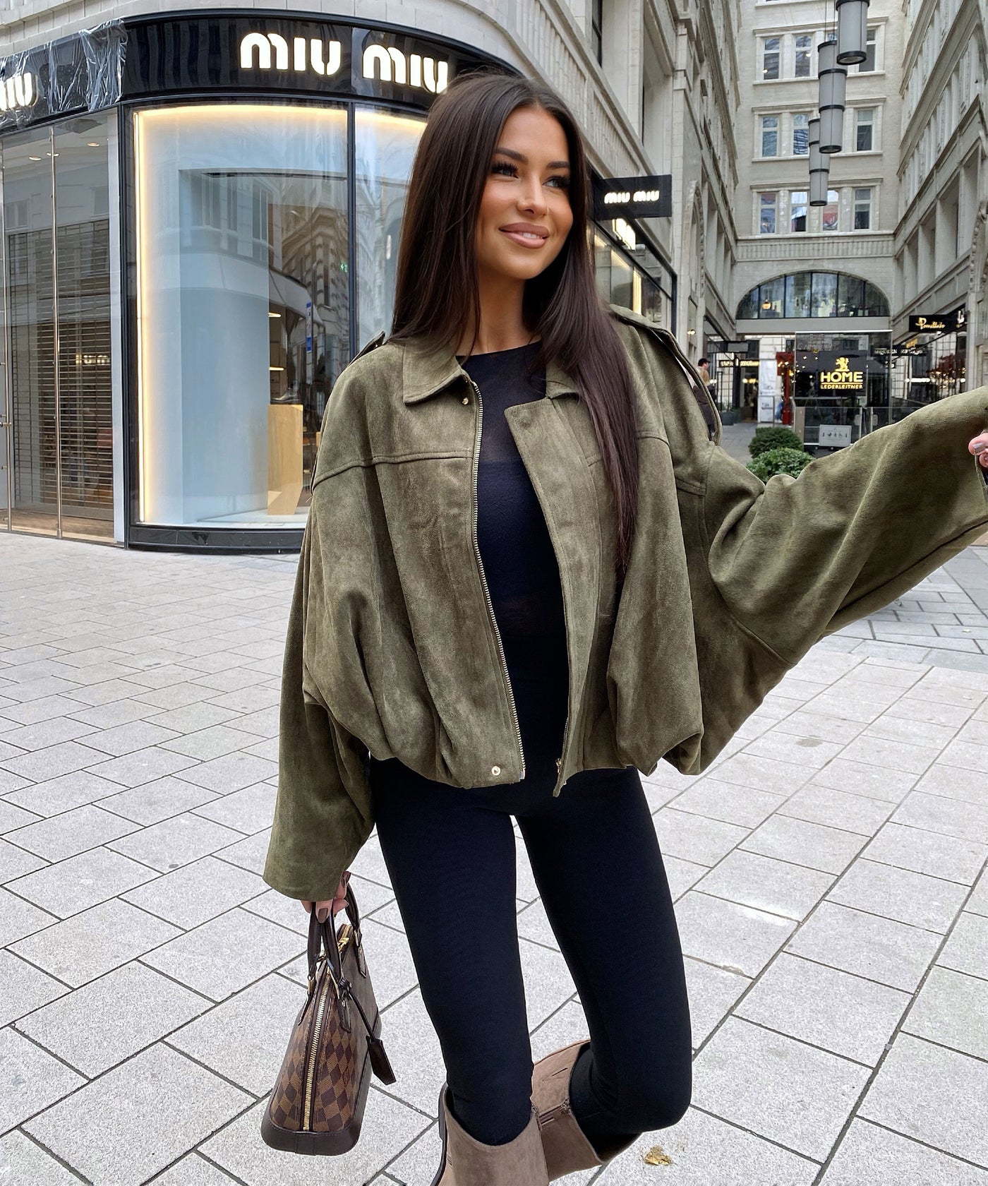 Wildlederoptik Jacke Linu Khaki Ladypolitan ♡